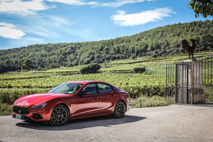  Maserati Ghibli S Q4 GranSport Nerissimo Pack 2018 года  (фото 9 из 18)